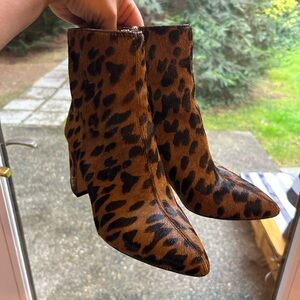 Sam Edelman calf hair leopard printed boots in size 5.5
